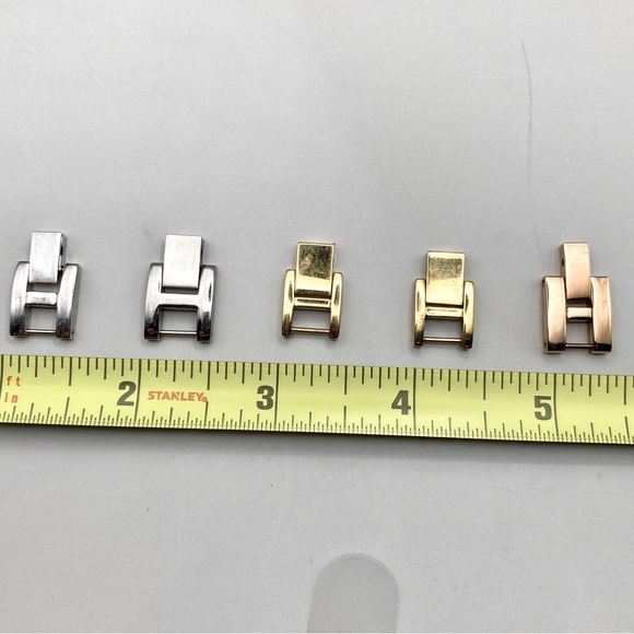 Increase the length of your Watch with a watch link extender - Picture 1 of 3